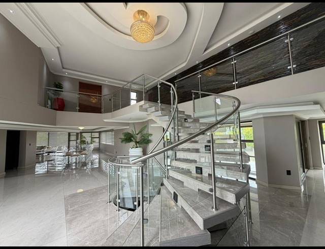 5 BEDROOM HOUSE FOR SALE IN BLUE VALLEY GOLF ESTATE